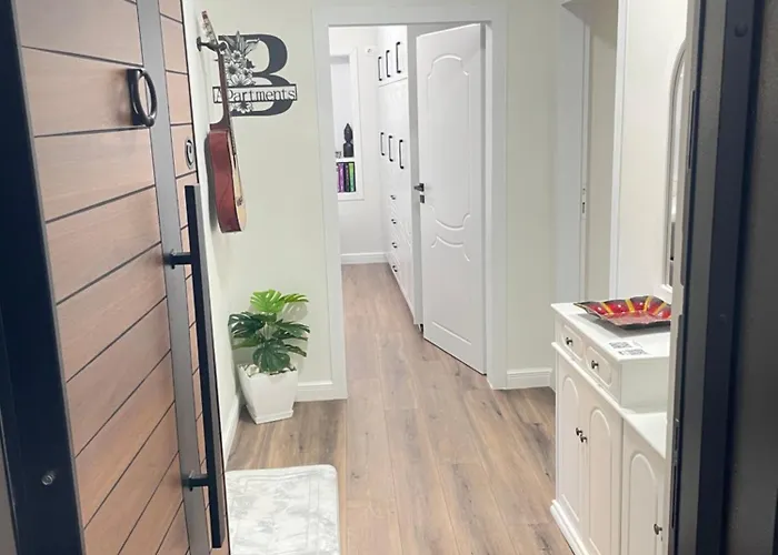 アパート Brajan Sarandë